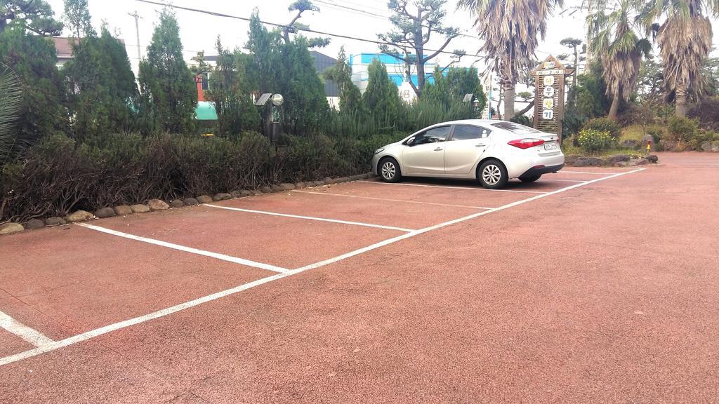Namu Hyanggi Pension Jeju Ngoại thất bức ảnh